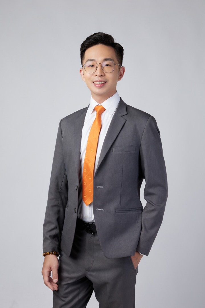丁冠廷