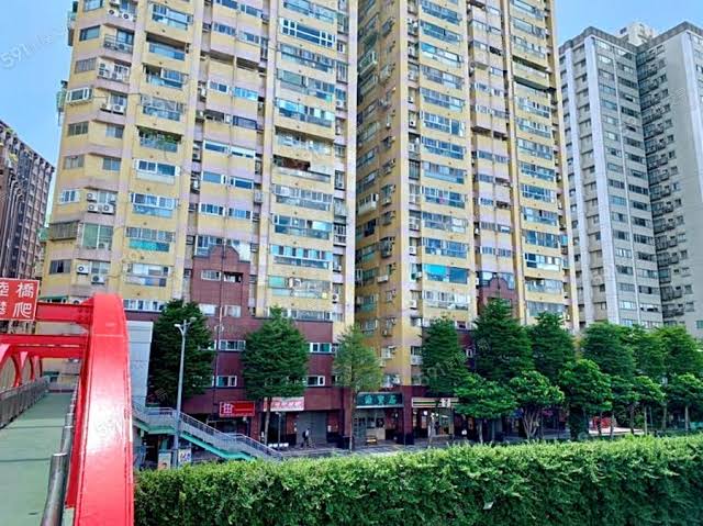 【永和河岸宅開箱】綠寶石社區深度解析：21.8%超低公設比、永平雙學區與水岸生活圈實戰剖析