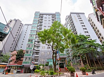 【新北中和房場開箱】富貴麗景:中正路靜巷大戶數花園社區!公設比、坪效與實價登錄行情全解析