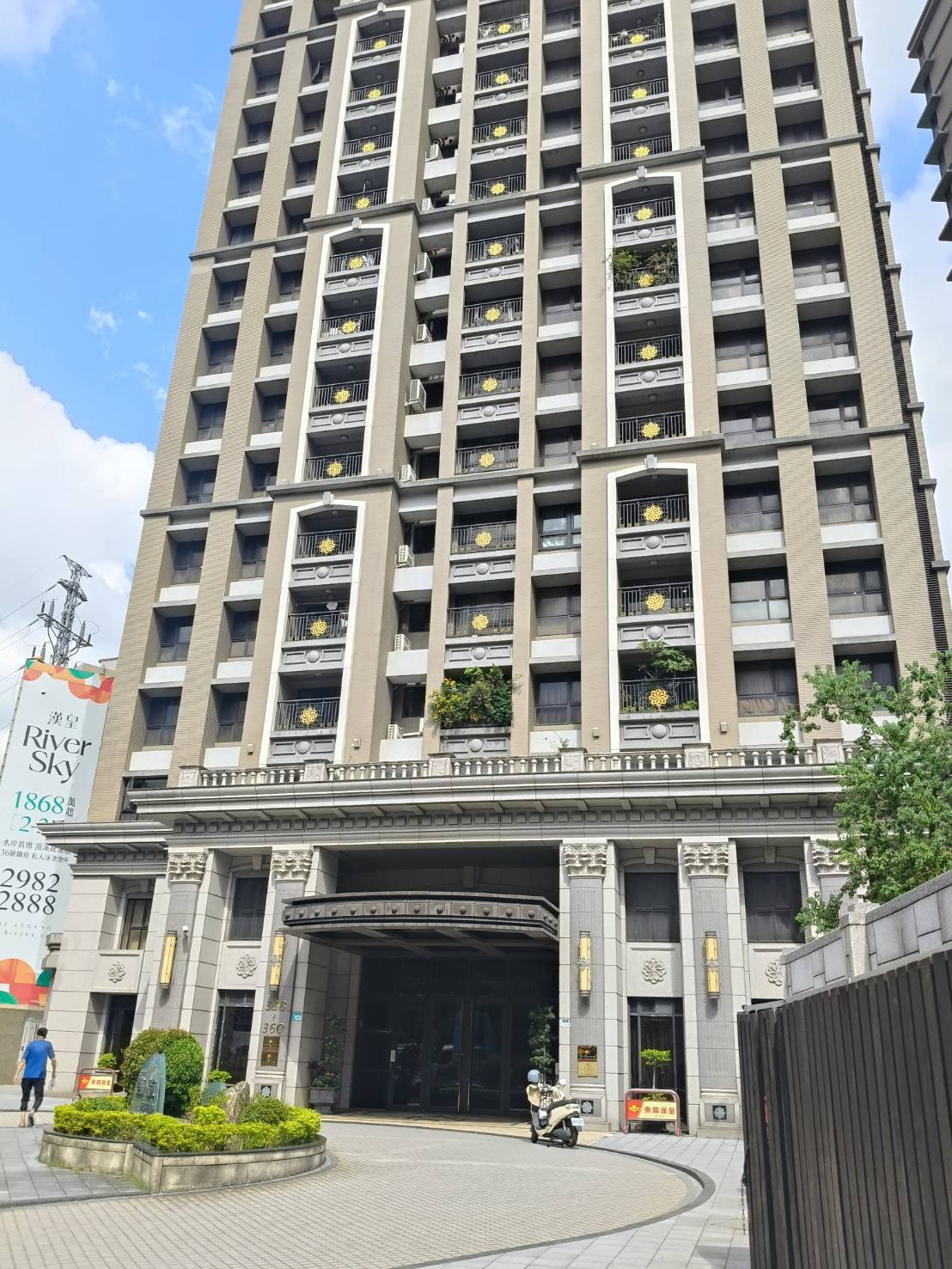 新北市中和區捷運換屋大戶首選？雙和一品苑實價登錄、公設格局與車位行情全解析