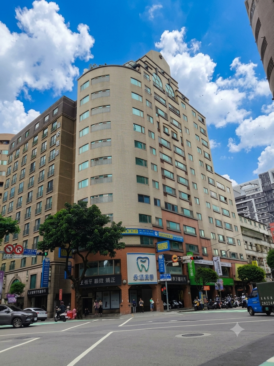 【新北永和區】永和傑座社區深度開箱:超低公設比 18.9%、永安市場捷運圈與四號公園生活圈實戰全解析