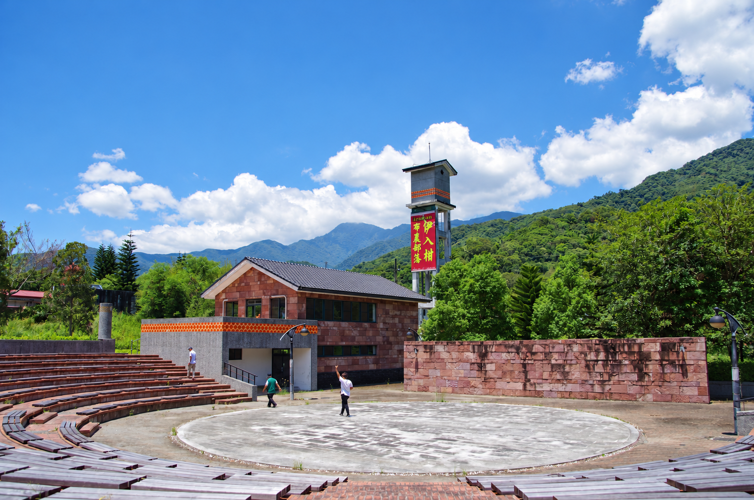 卓溪崙天生活：上、中、下聚落之間，把山邊日子過成自己的節奏