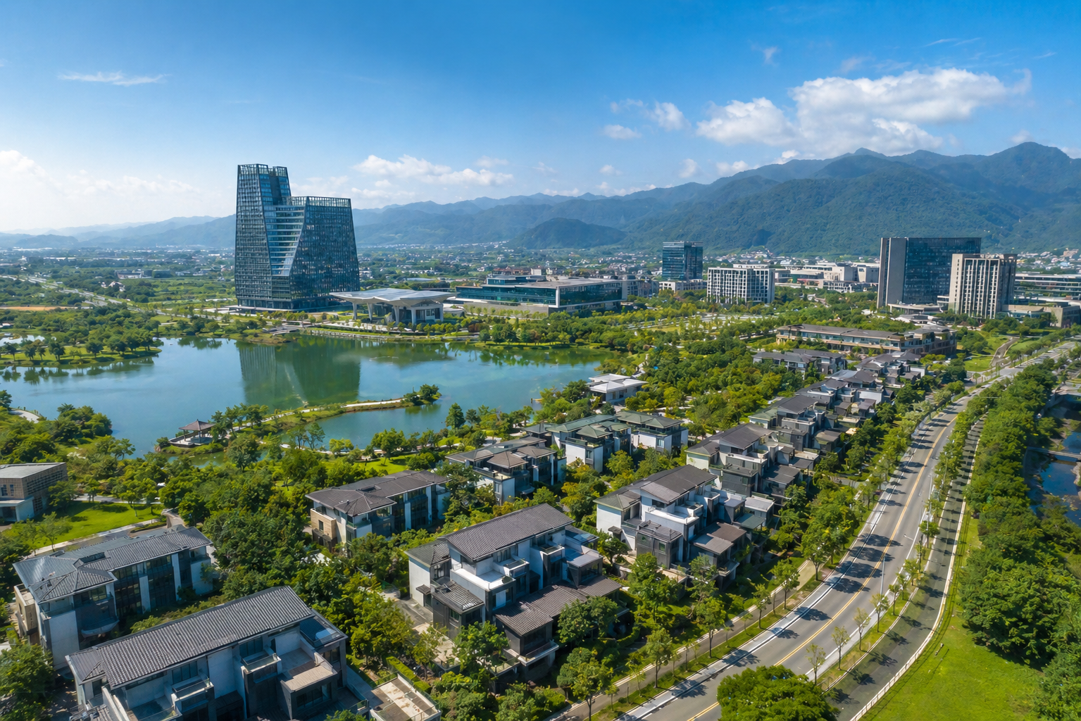 宜蘭縣政高鐵特區房市分析|高鐵動工進度、宜大商圈生活機能與農舍買賣建議