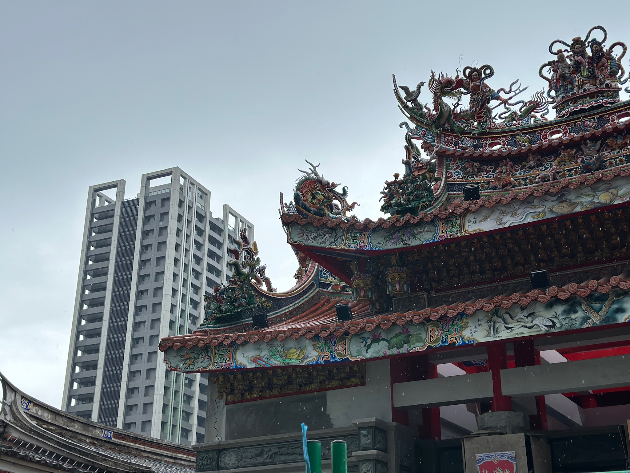下雨那天，我從森林秘境走進央北的歷史角落