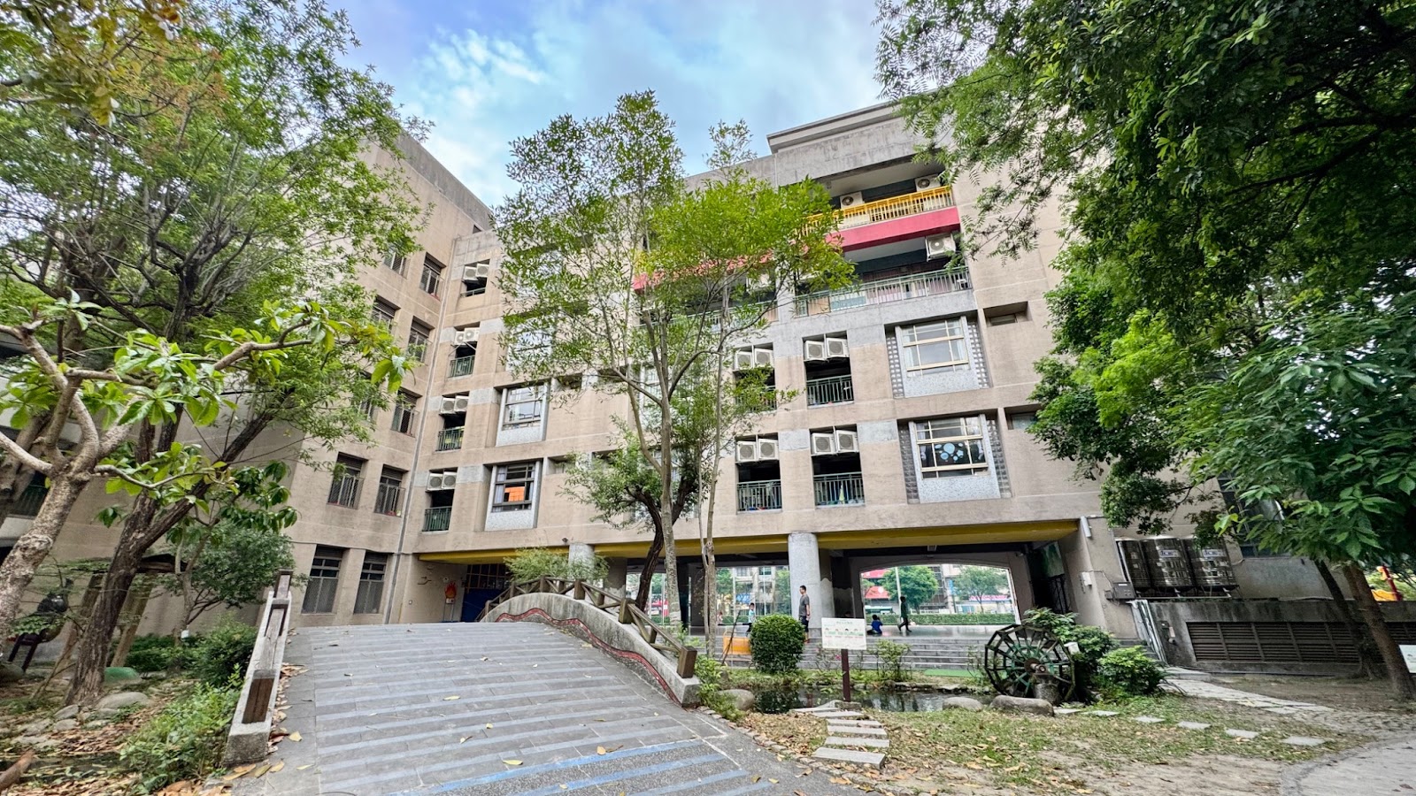 認識蘆洲長榮路學區：蘆洲的學校評價一次看